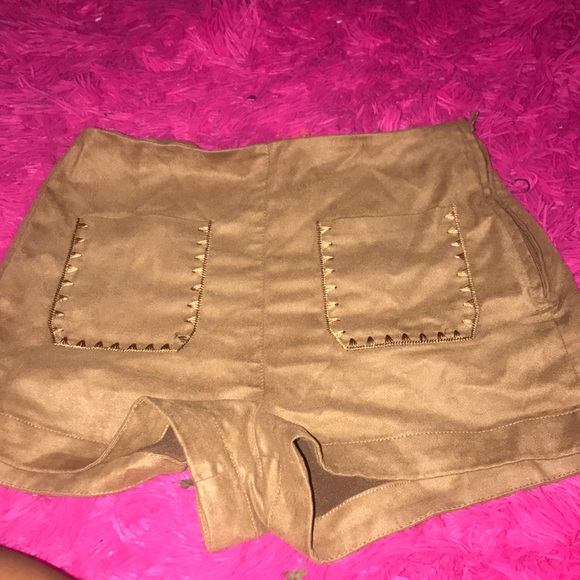 Shorts - Picture 1 of 2